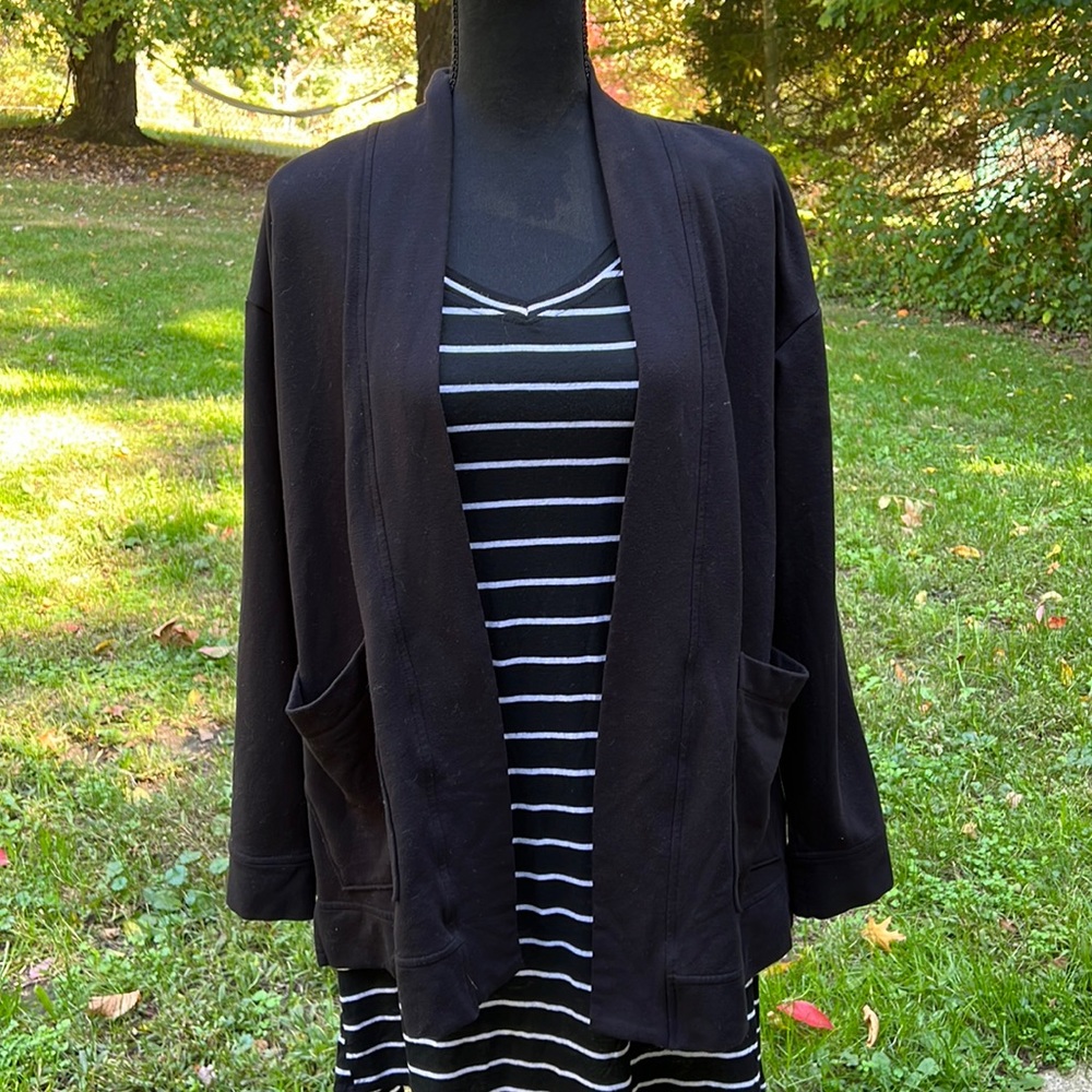 Old Navy cardigan🖤